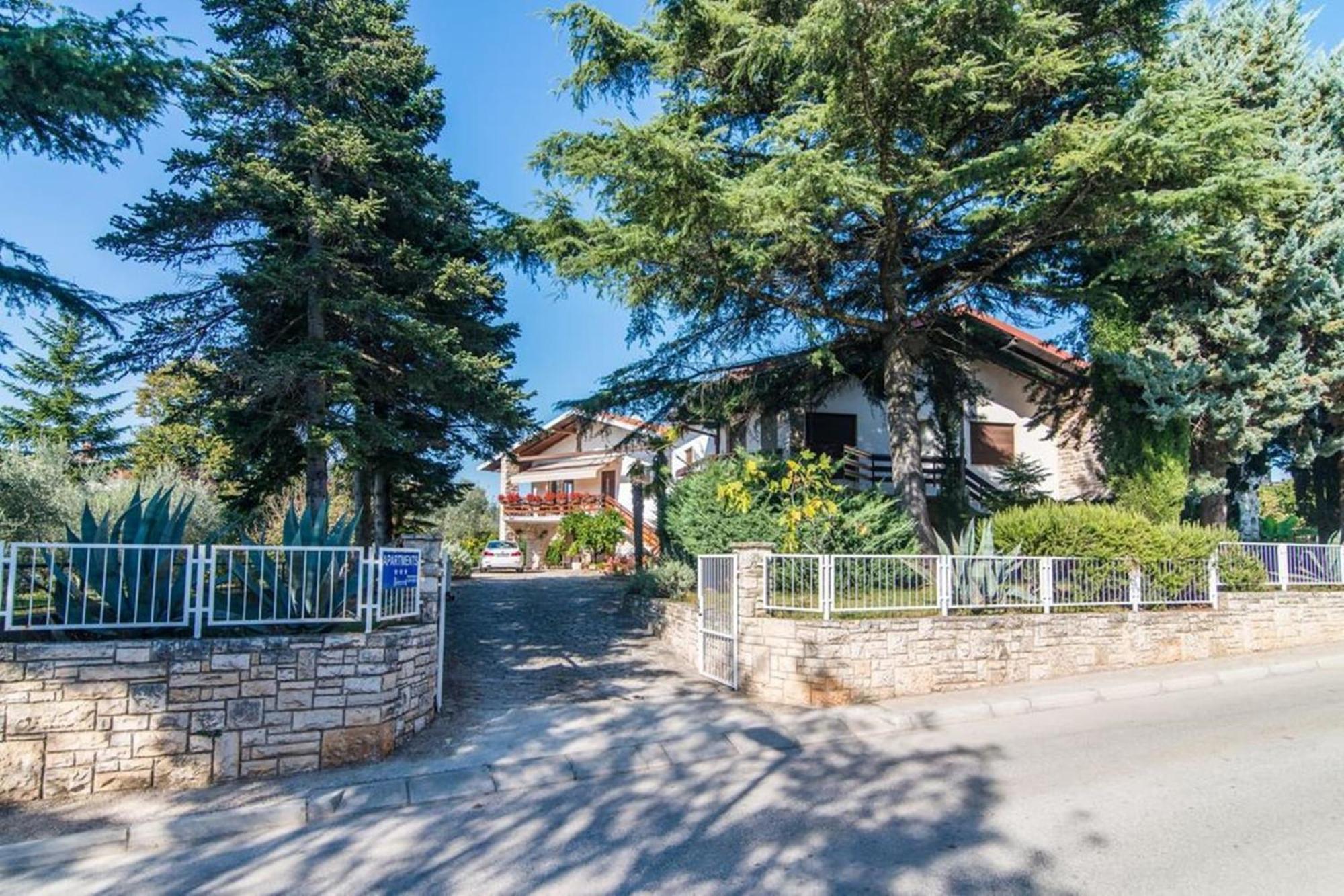 Villa Amalija - Apartment Amy 메덜린 외부 사진